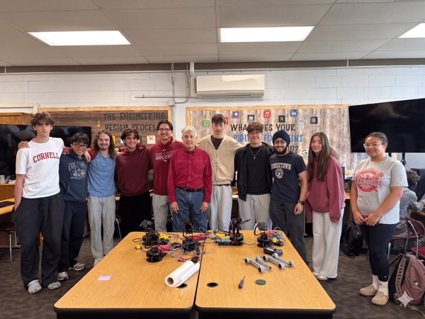 Robotic Arm Educator Classroom Photo